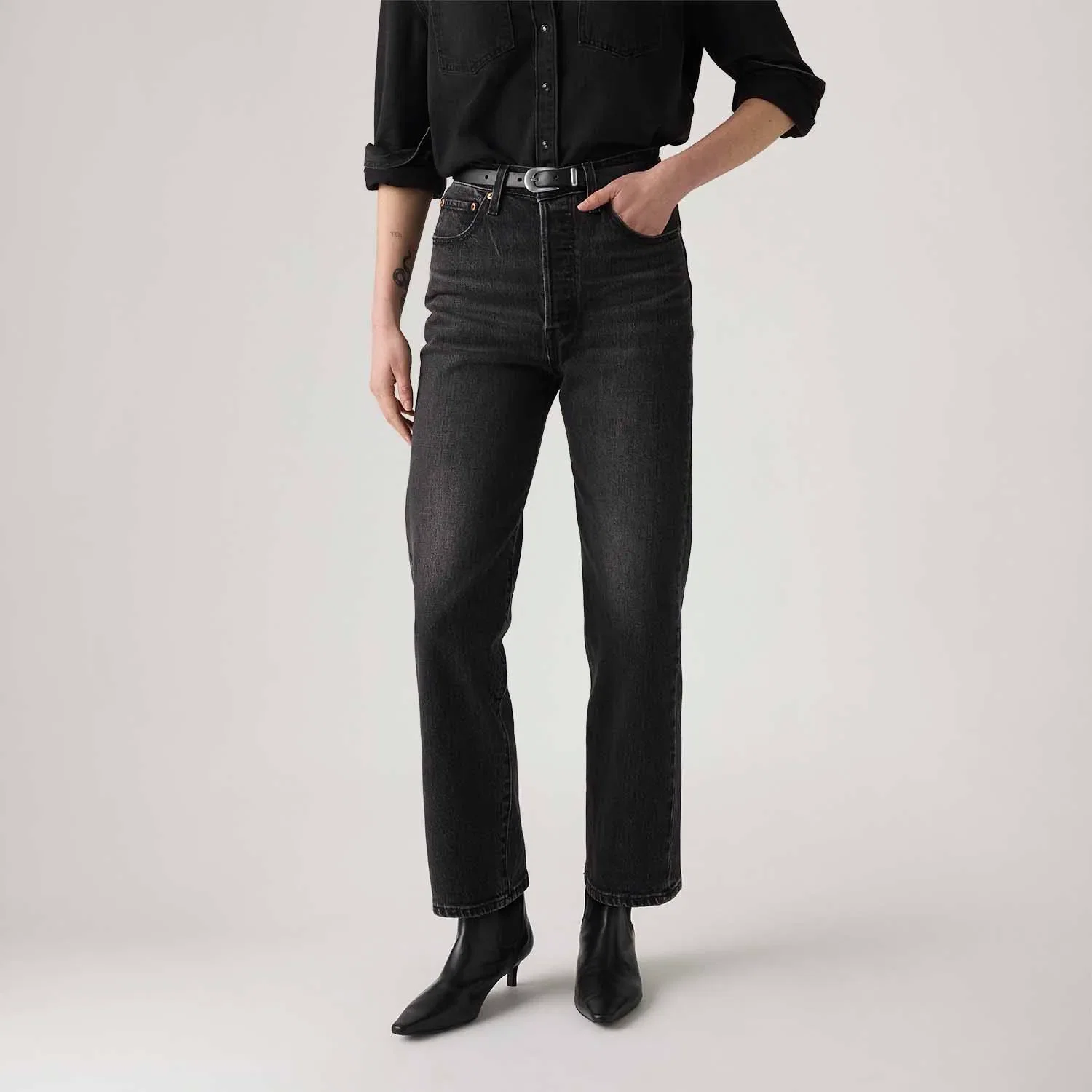 Calça Jeans Levi's® Ribcage Straight Ankle Preta — imagem 1