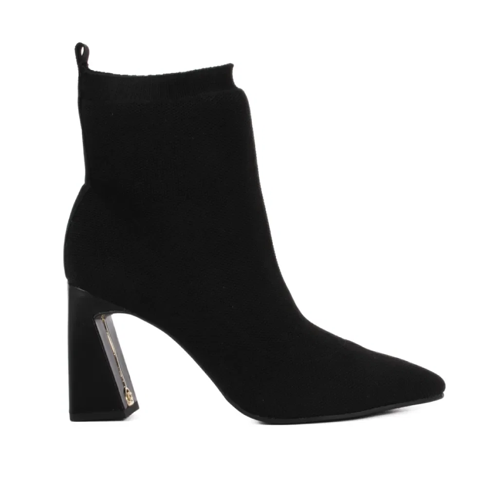 Bota Preta Salto Flare Knit
