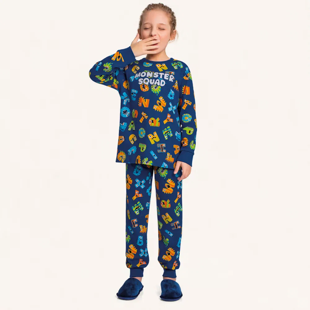 Conjunto pijama camiseta manga longa e calça em meia malha monster