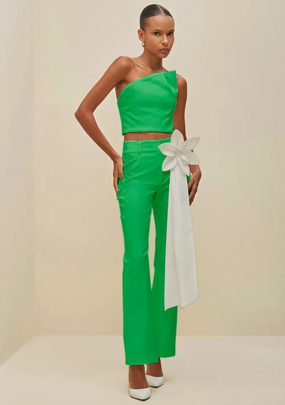 Calça Morena Rosa Boot Cut Cós Alto Detalhe Bolso Verde