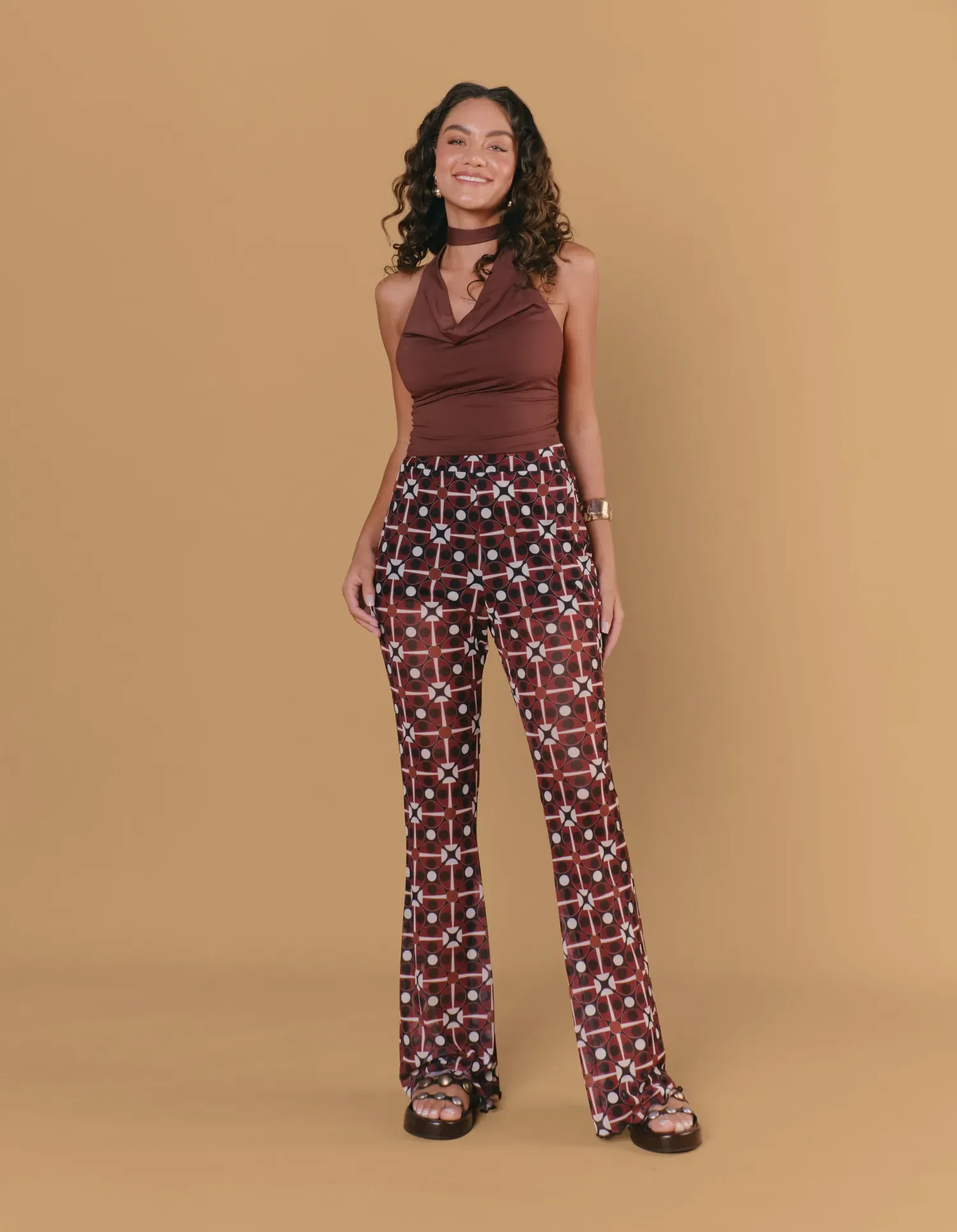 Calça Flare Tule Estampado Vintage Bug - Vinho — imagem 1