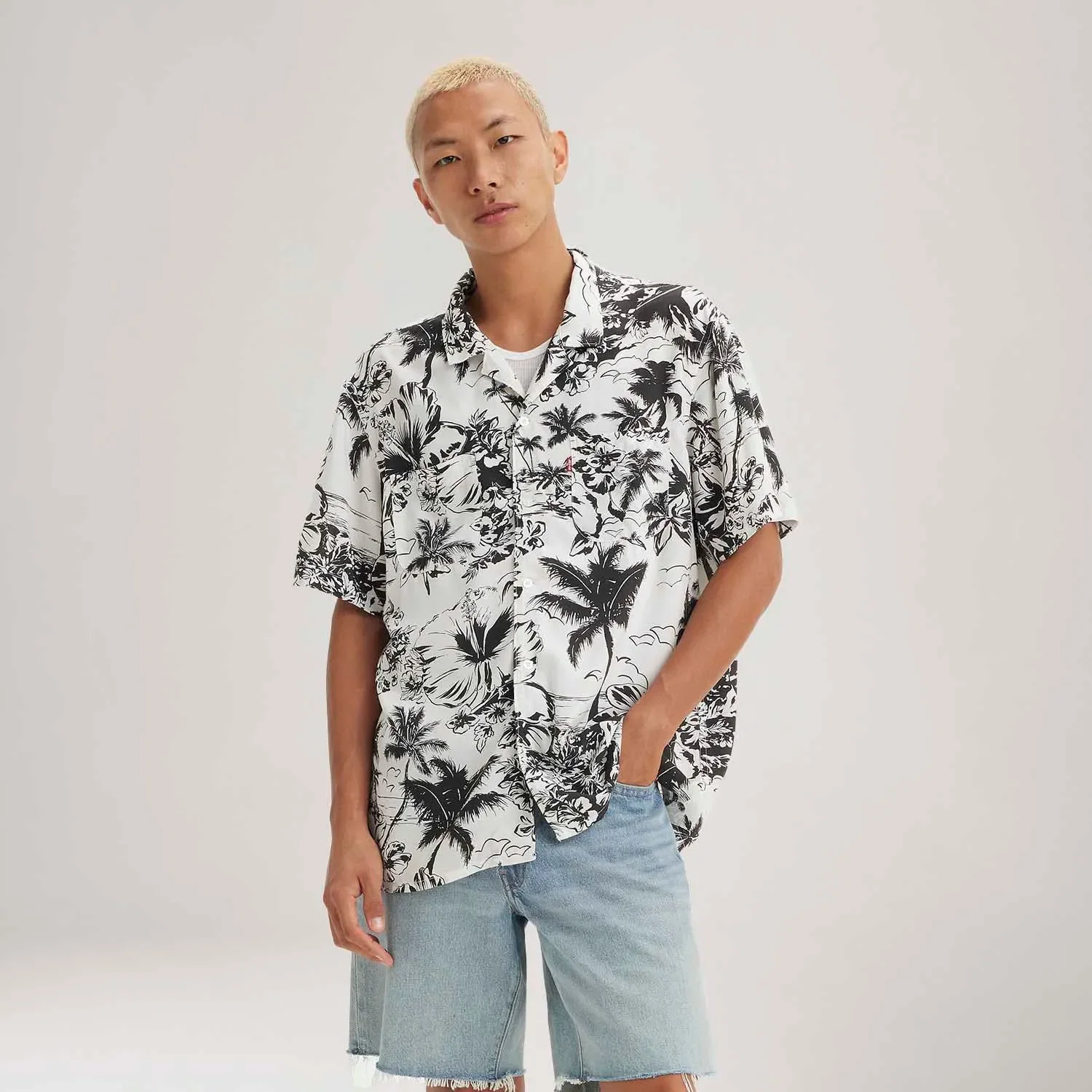 Camisa Levi's® Classic Camper Branca Estampada Manga Curta — imagem 1