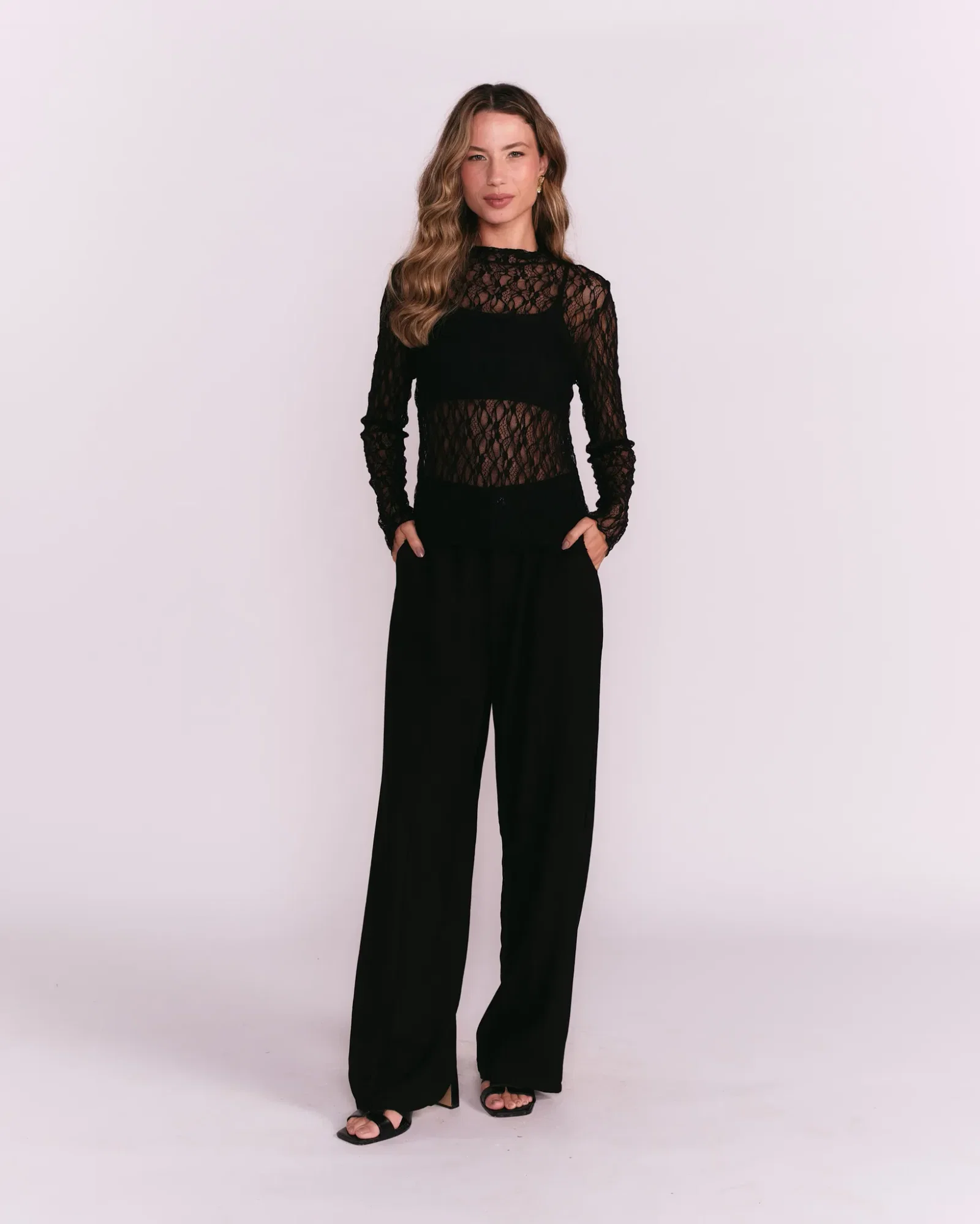 Calça Reta Com Bolsos - Preto