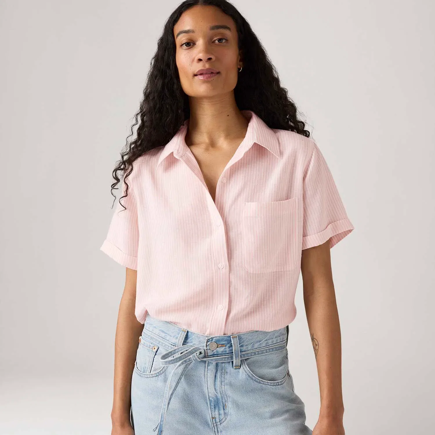Camisa Levi's® Darlene Rosa Manga Curta — imagem 1