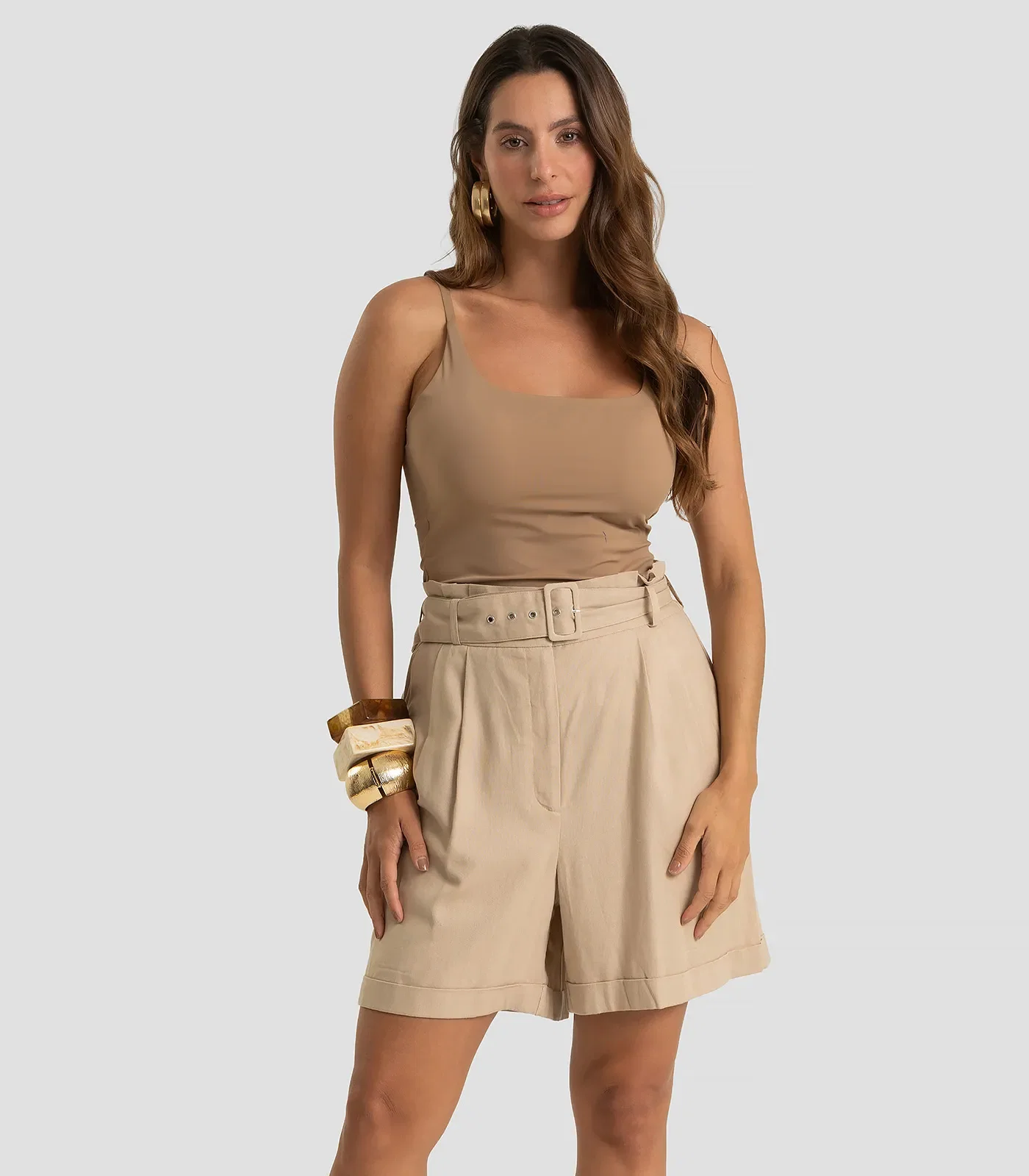Shorts Feminino Com Cinto Viscolinho Dianna Marrom — imagem 1