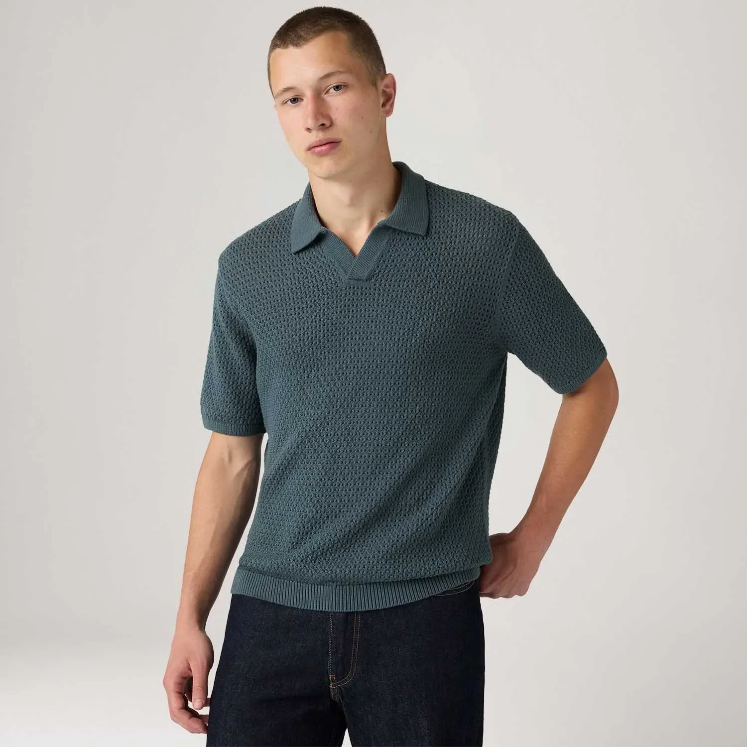 Polo Levi's® Dillon Open Collar Cinza Escuro — imagem 1