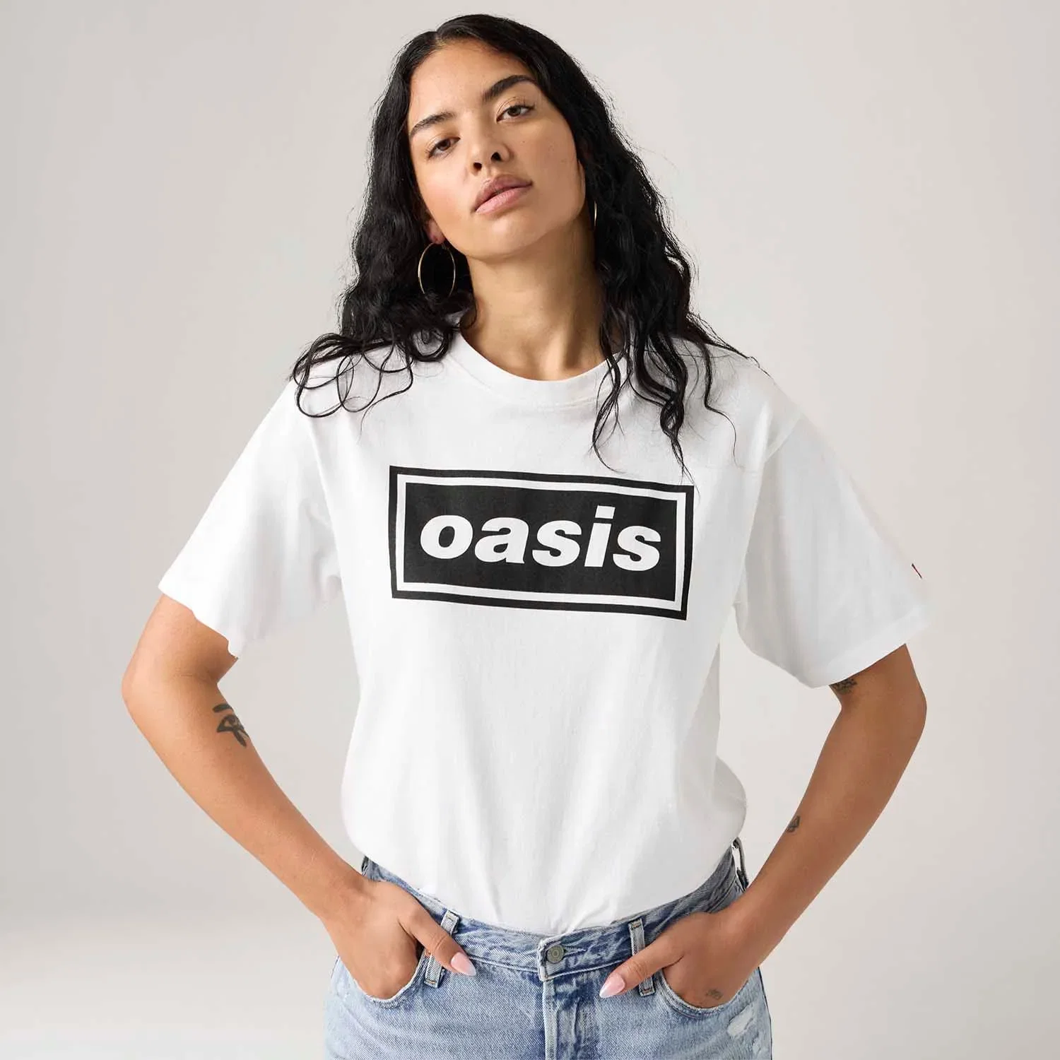 Camiseta LEVI'S® Graphic Tee Branca Manga Curta | Collab Oasis — imagem 1