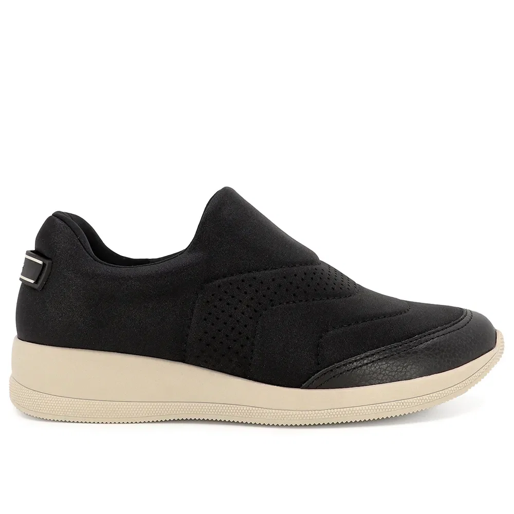 Tênis Casual Elastano Preto Detalhe Vazado — imagem 1