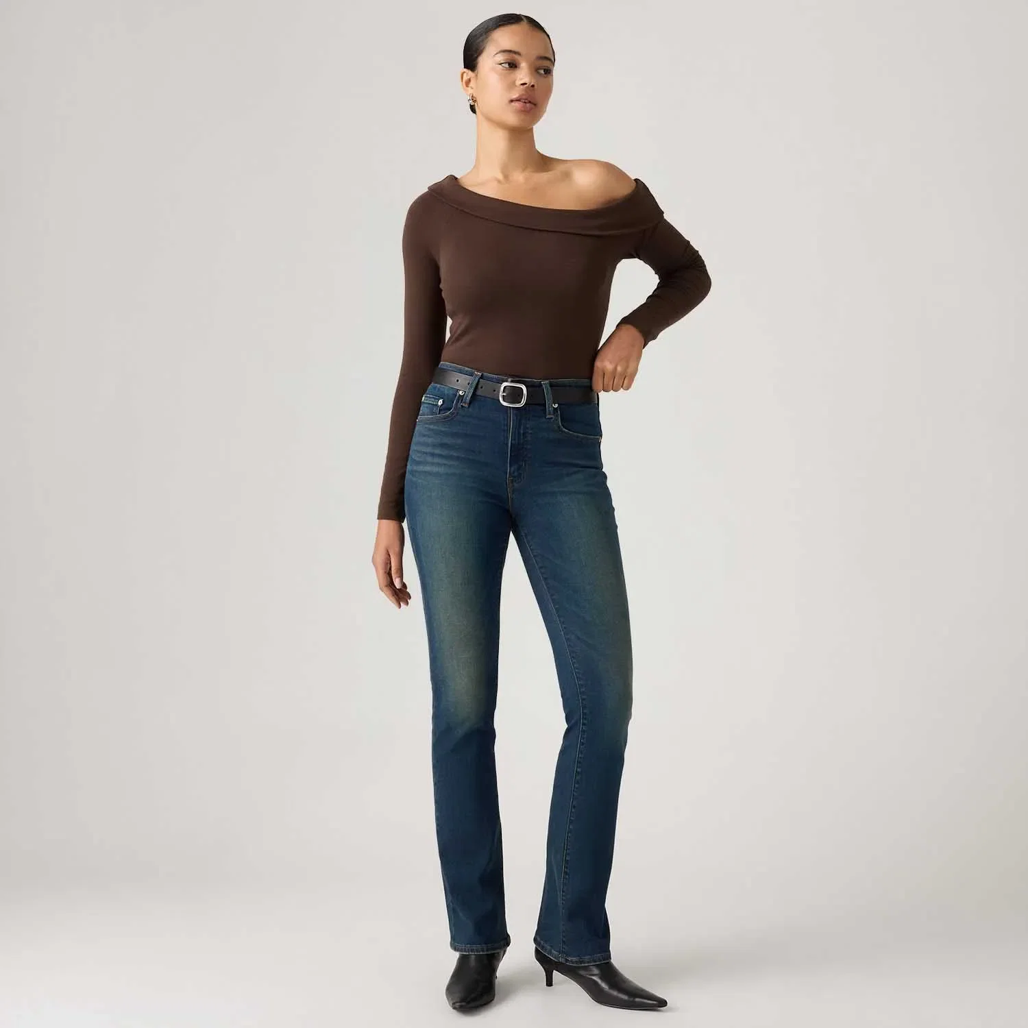 Calça Jeans Levi's® 725® High Rise Bootcut Lavagem Escura — imagem 1