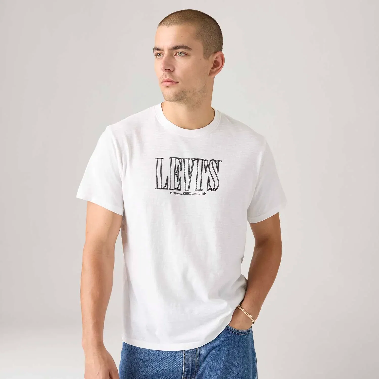 Camiseta Levi's® Relaxed Branca Manga Curta — imagem 1