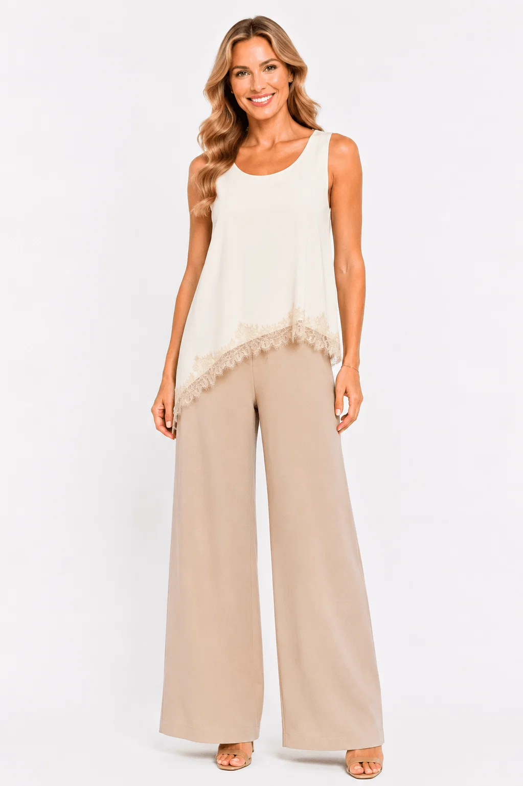 Blusa Assimétrica Detalhe Renda - Bege