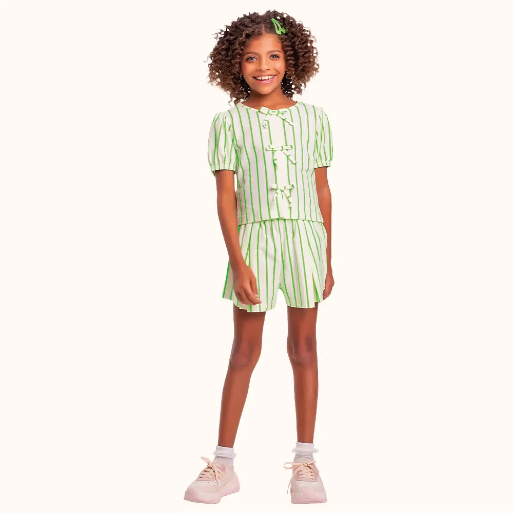 Conjunto blusa e short em malha florence com laço decorativo — imagem 1