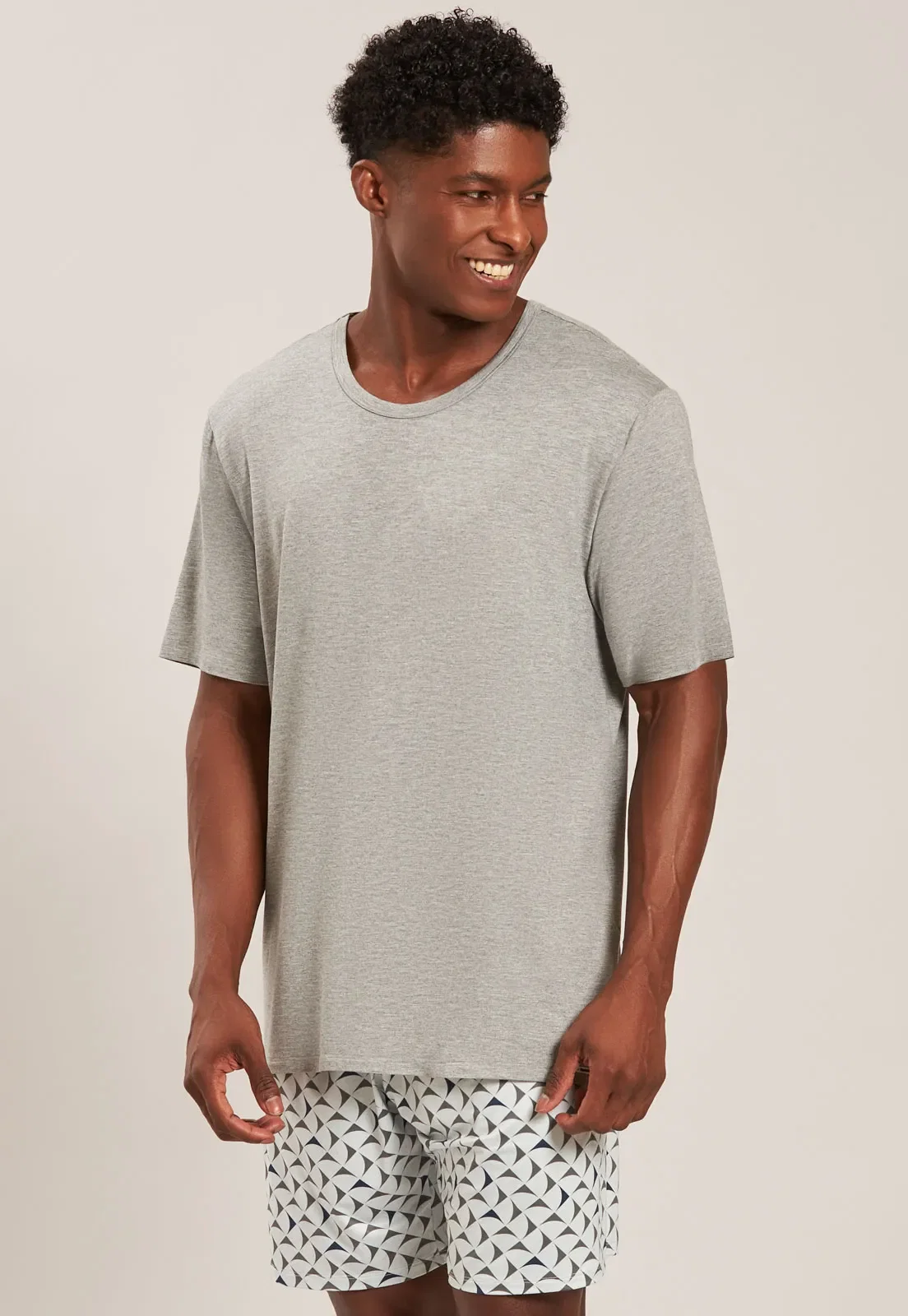 Pijama Plus Size Viscose e New Skin Baunilha