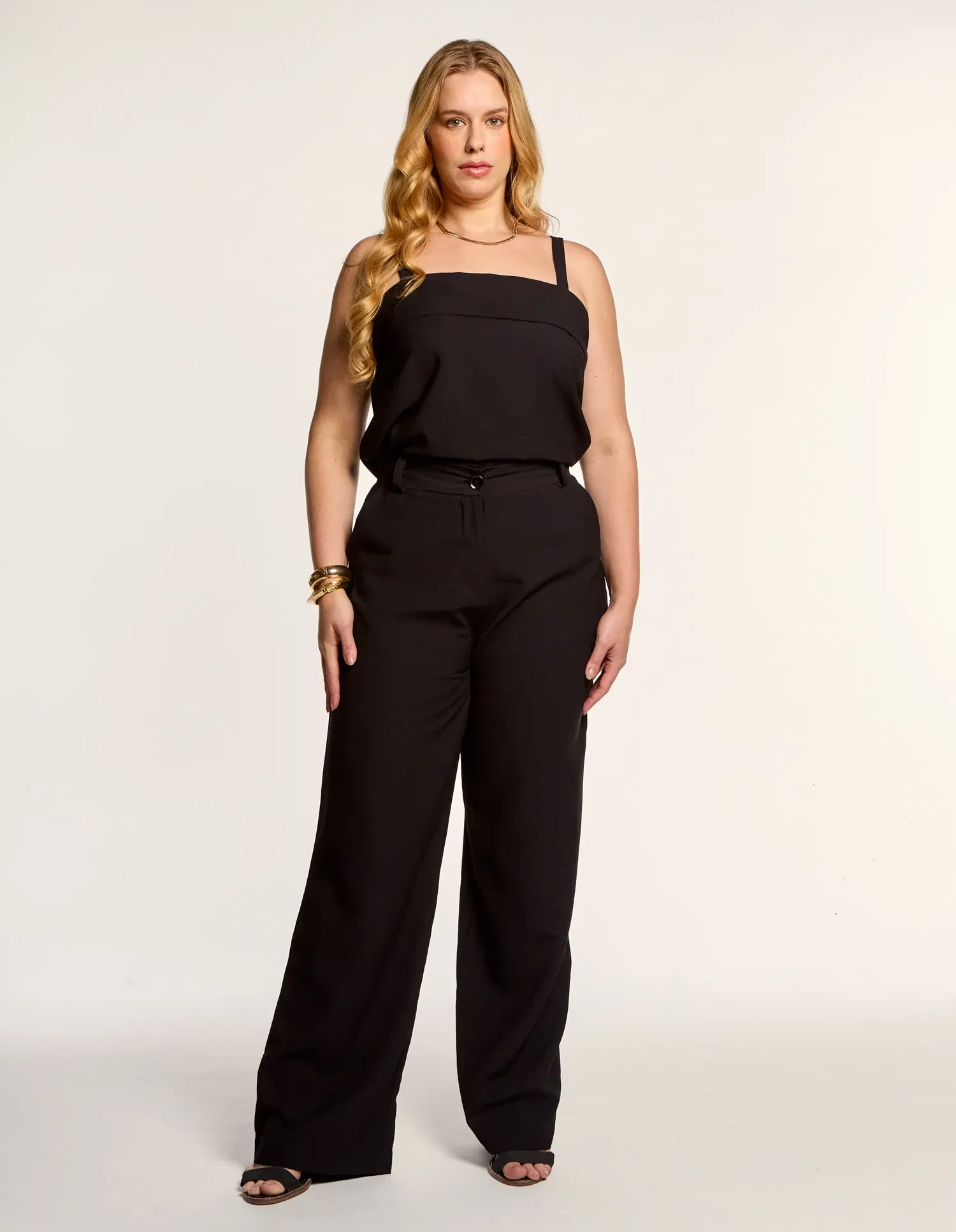 Calça Pantalona Colors Detalhe Bolsos - Preto — imagem 1