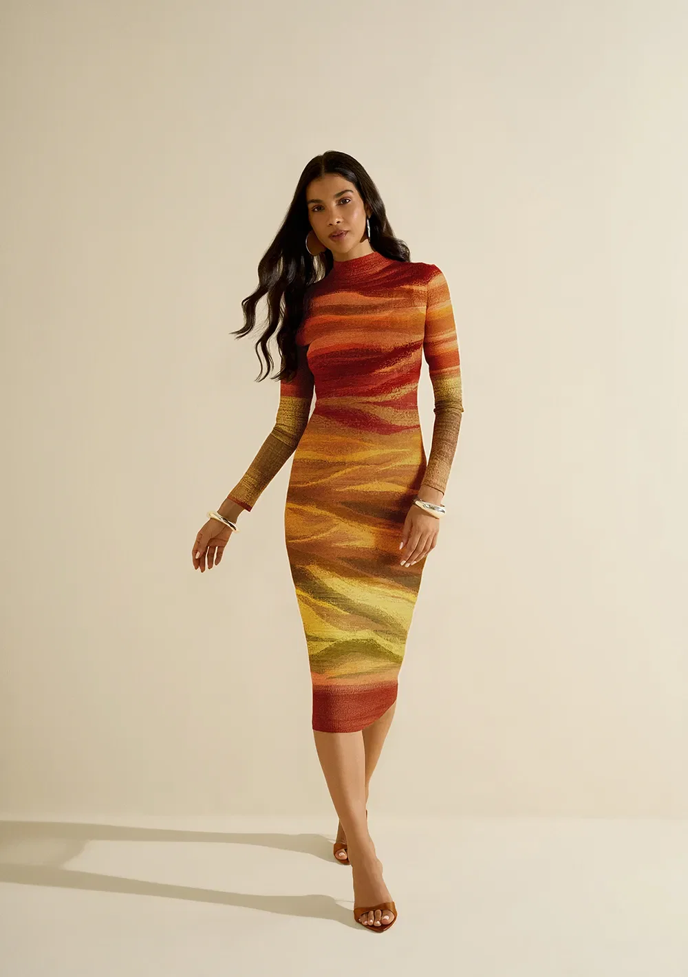 Vestido Morena Rosa Ajustado Gola Alta Manga Longa Midi Vermelho