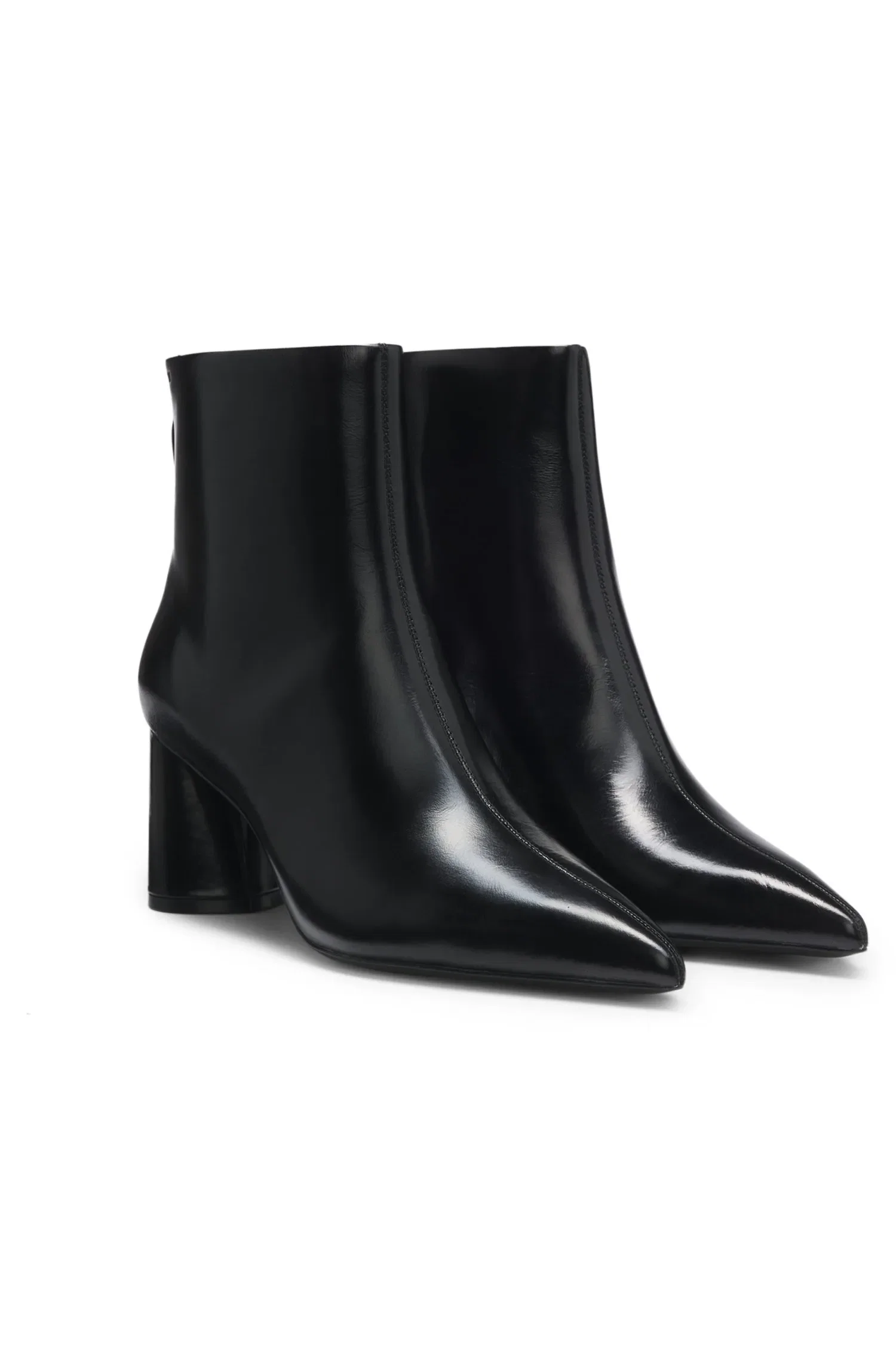 Botas Em Couro Com Logo Em Relevo — imagem 1