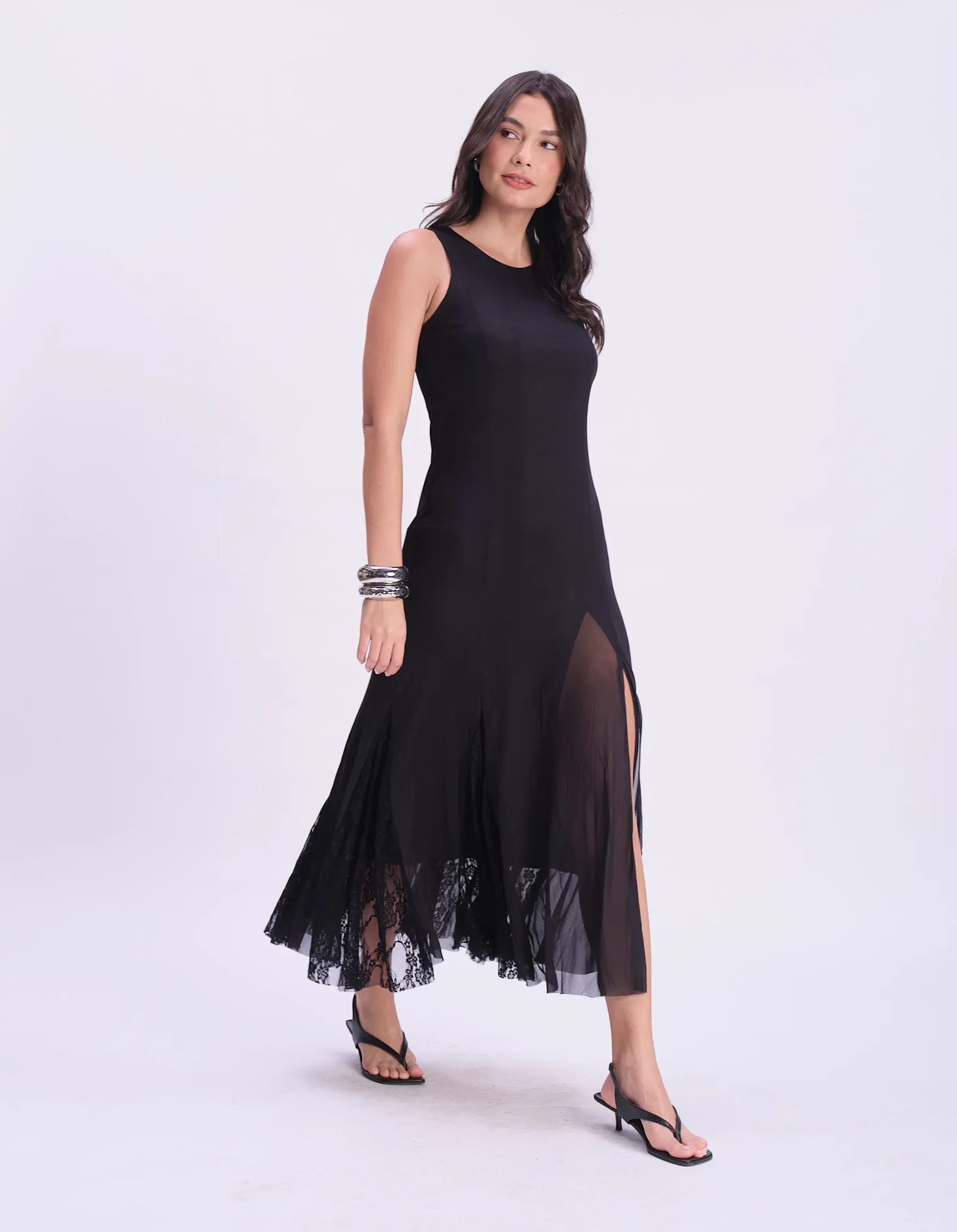 Vestido Longo Sem Manga Detalhe Renda - Preto