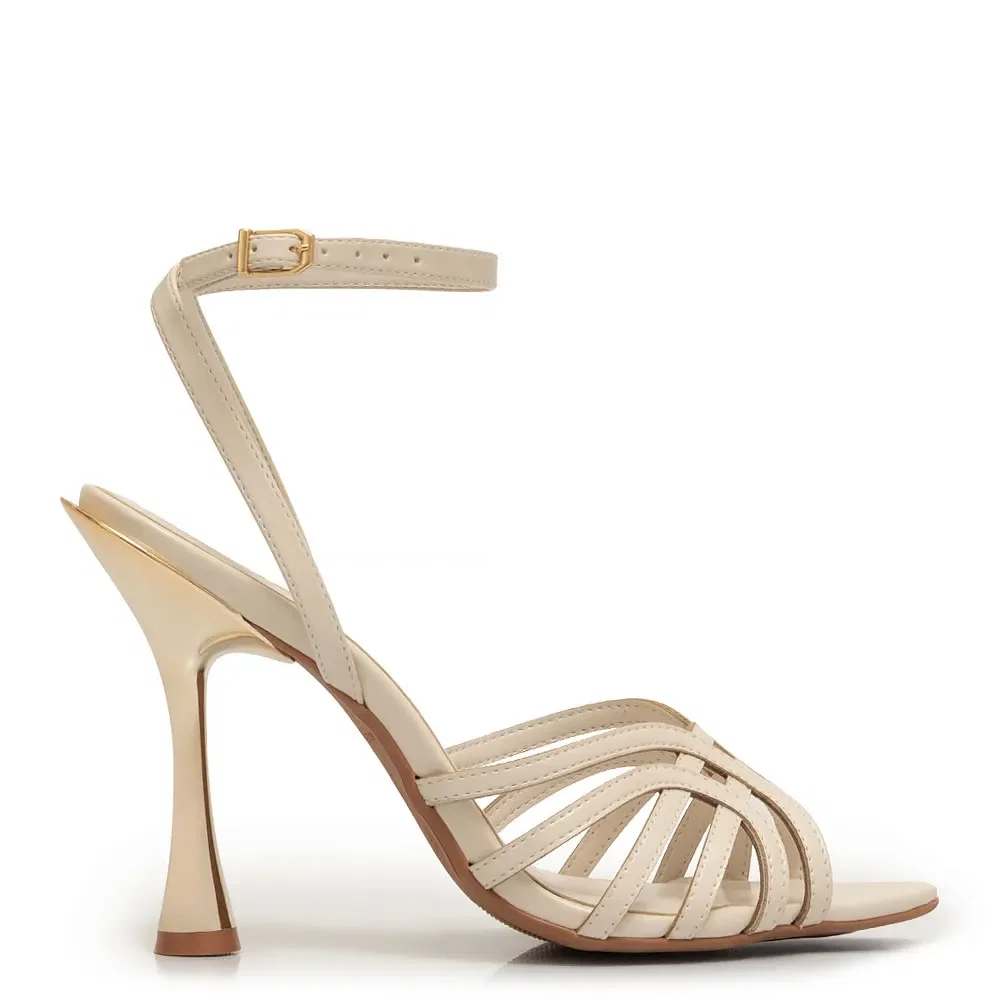 Sandália Off White Salto Cromado — imagem 1