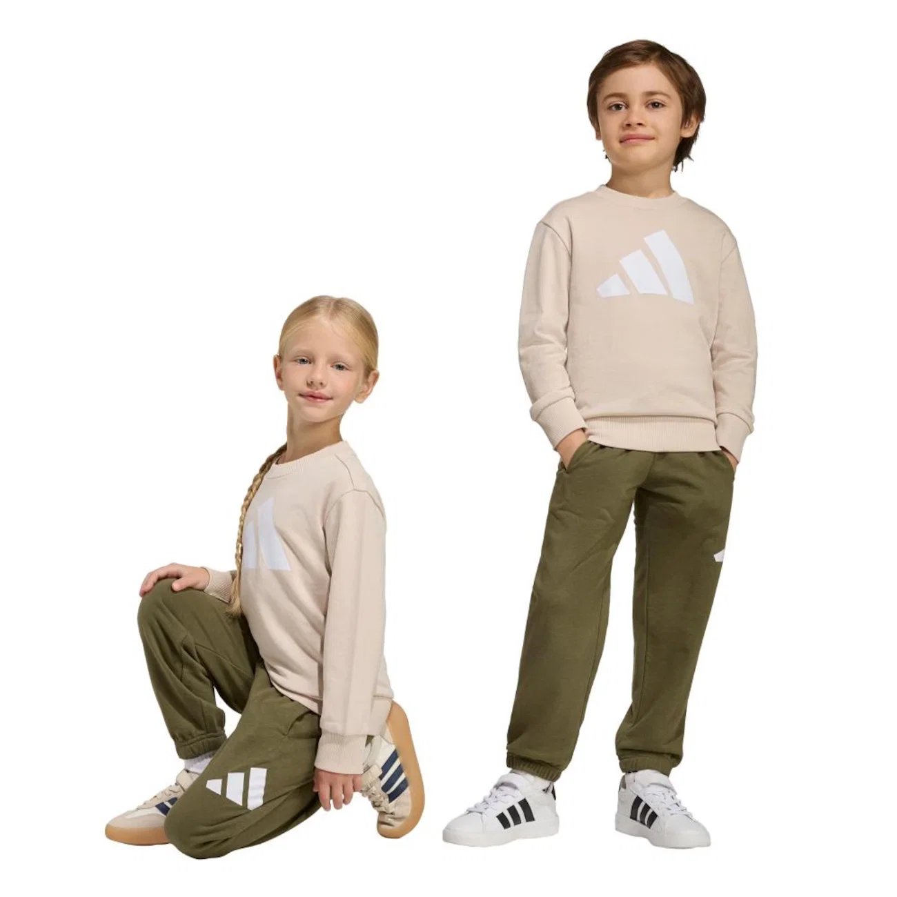 Agasaho Jogger Infantil Adidas Essentials