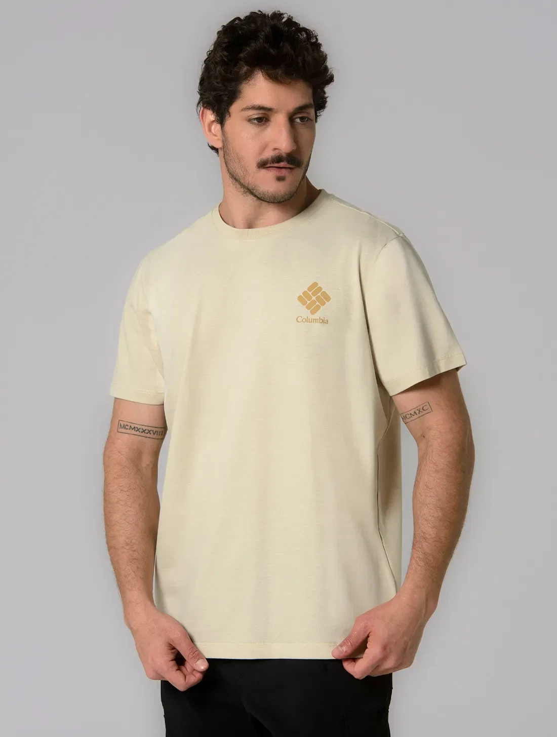 Camiseta Columbia Masculina CSC Stacked Logo