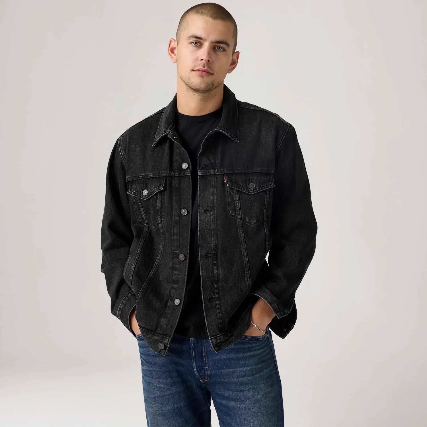 Jaqueta Jeans Levi's® Relaxed Trucker Preta — imagem 1