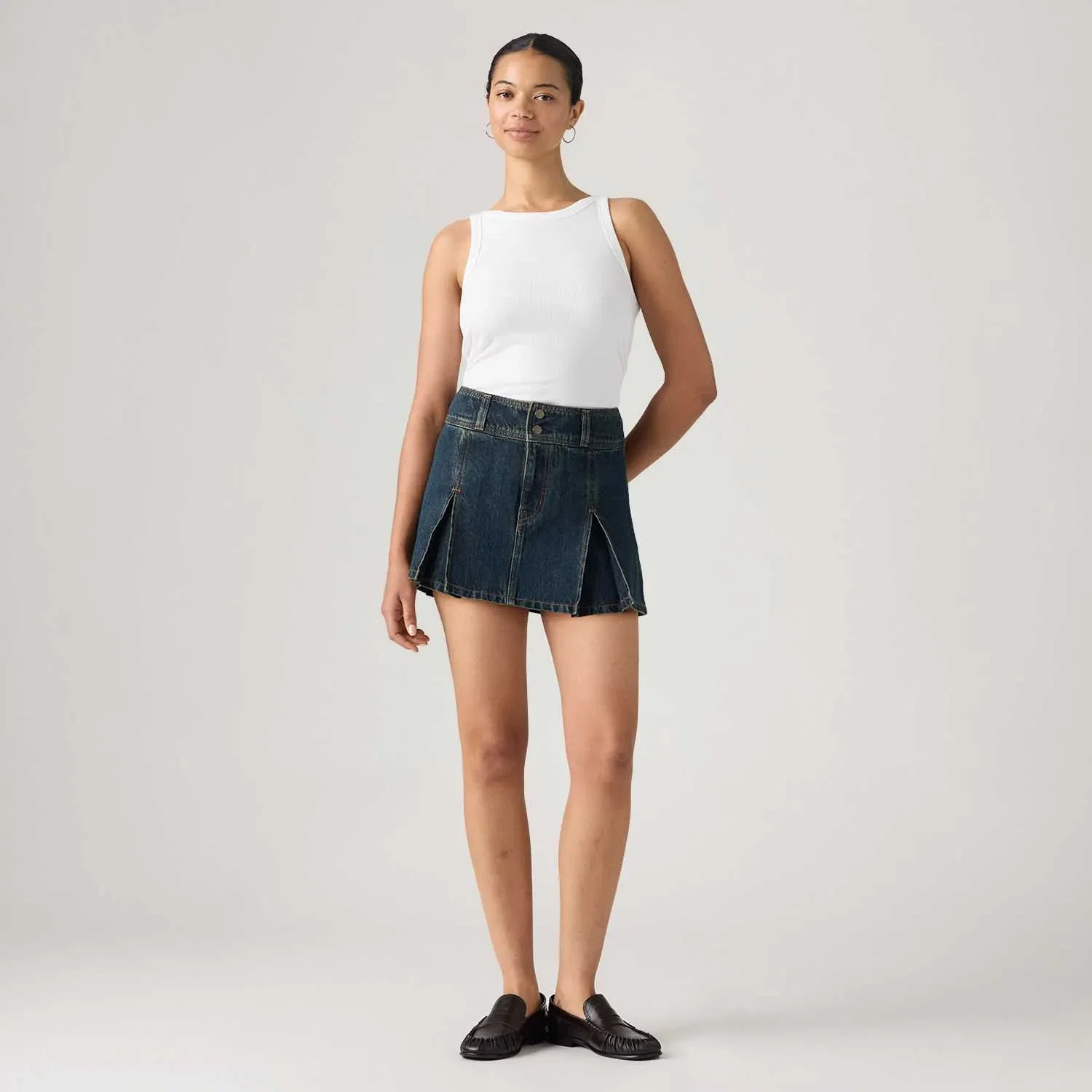 Saia Jeans Levi's® Inverted Pleat Mini Lavagem Escura
