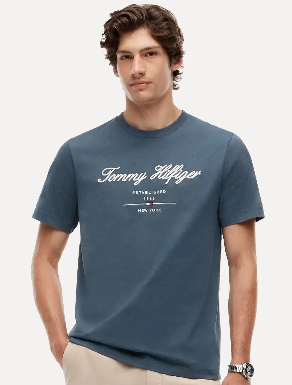 Camiseta Tommy Hilfiger Masculina Embroidered Est. 1985 New York Aegean Sea Azul — imagem 1