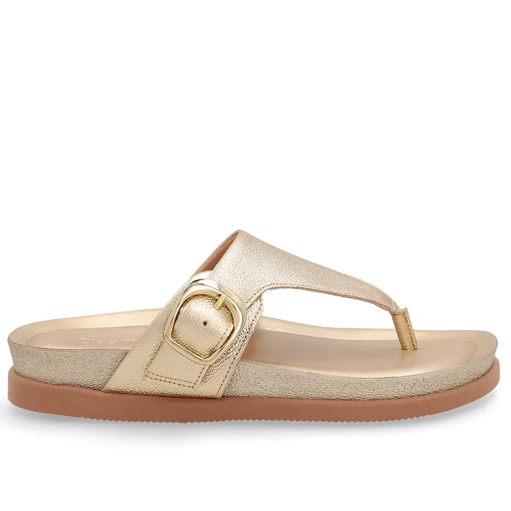 Chinelo Em Couro Dourado Com Detalhe Fivela