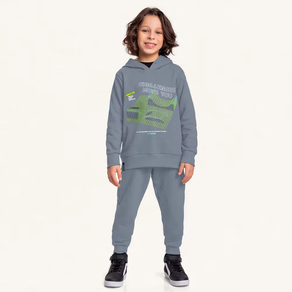 Conjunto skate blusão com capuz e calça em moletom