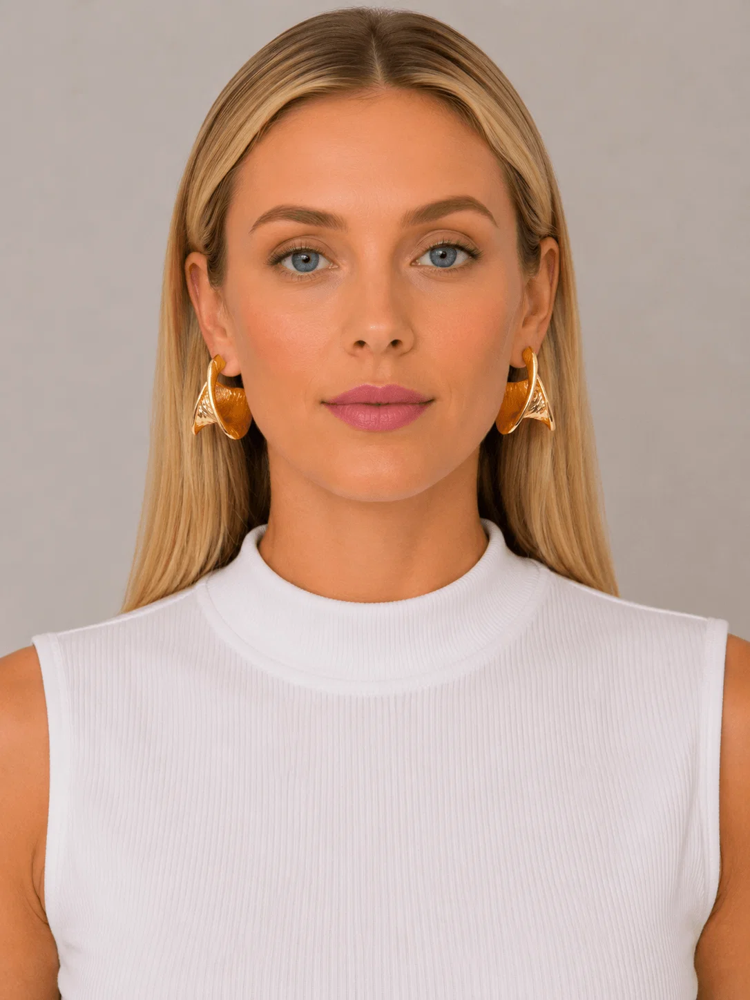Brinco Argola Estilizada - Dourado