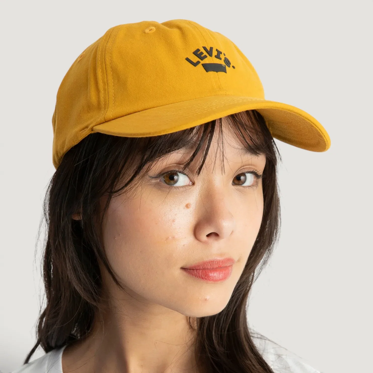 Boné LEVI'S® Curved Lazy Amarelo