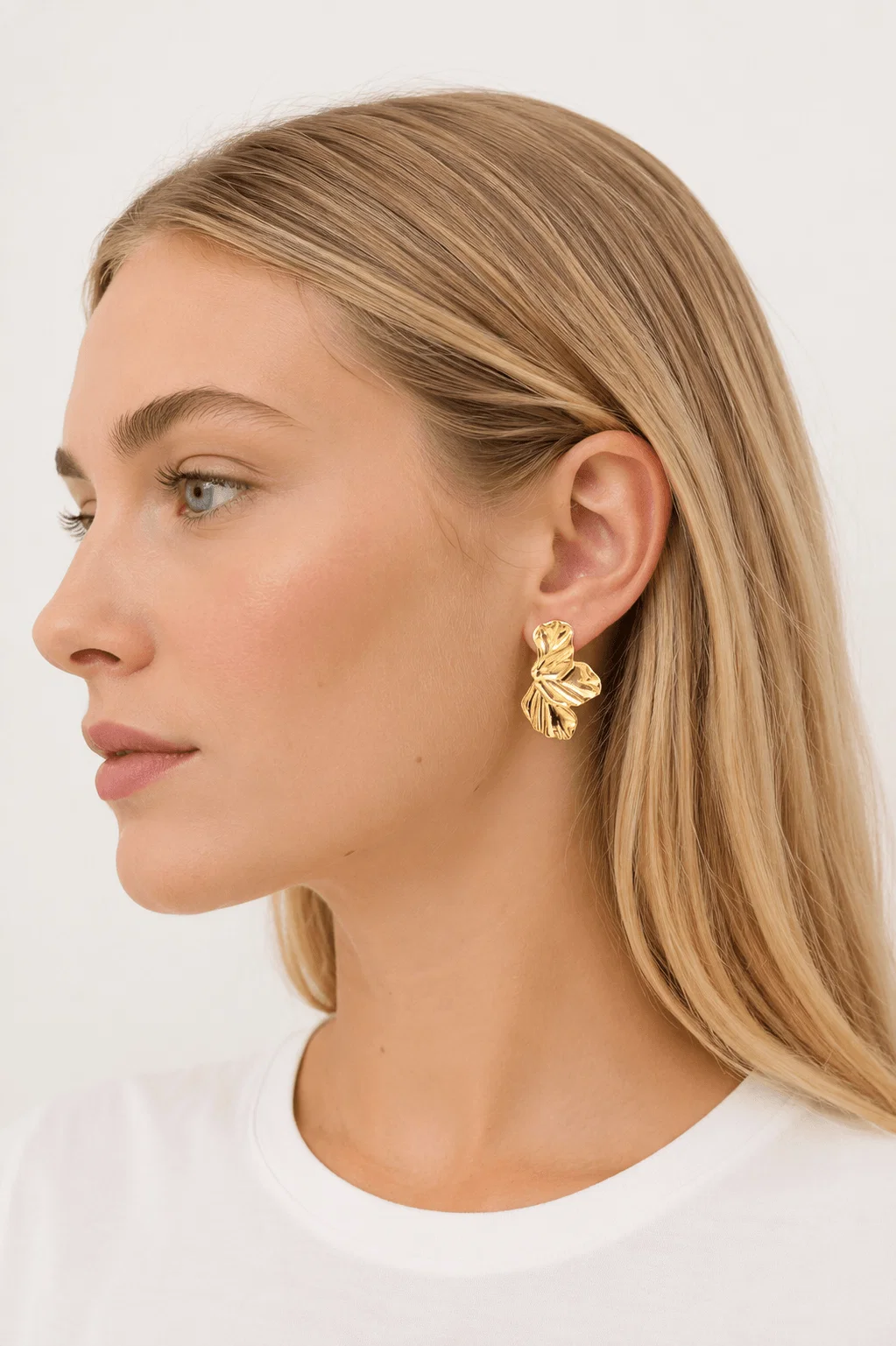 Brinco Flor - Dourado
