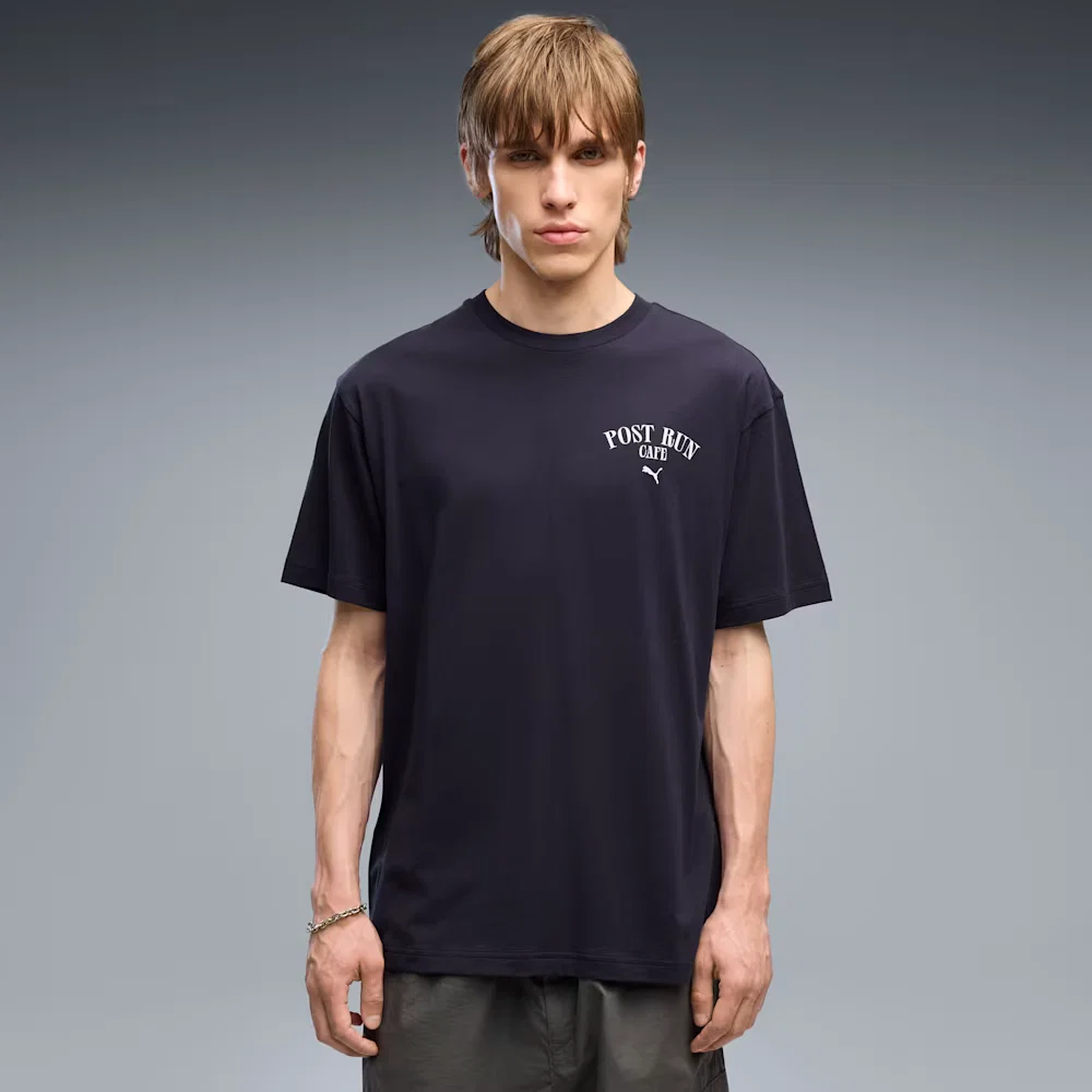 Camiseta Graphic Puma Cafe Relaxed Tee Masculina