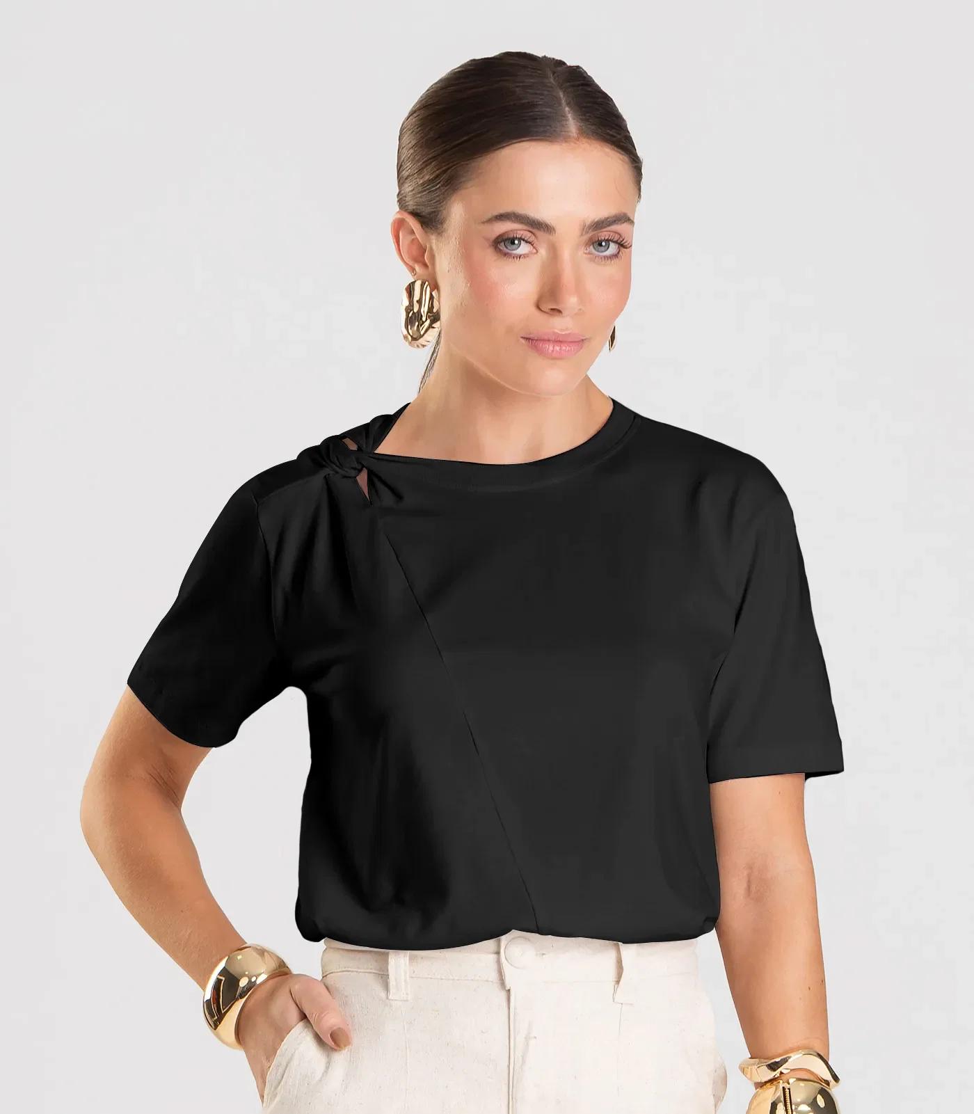 Blusa Feminina Com Detalhe em Nó Dianna Preto — imagem 1