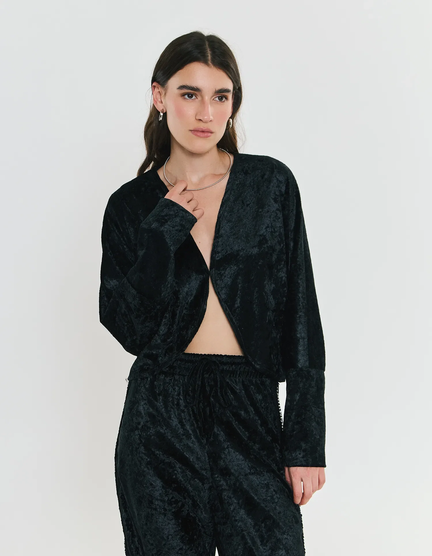 Blusa Veludo Manga Longa Com Abertura - Preto — imagem 1