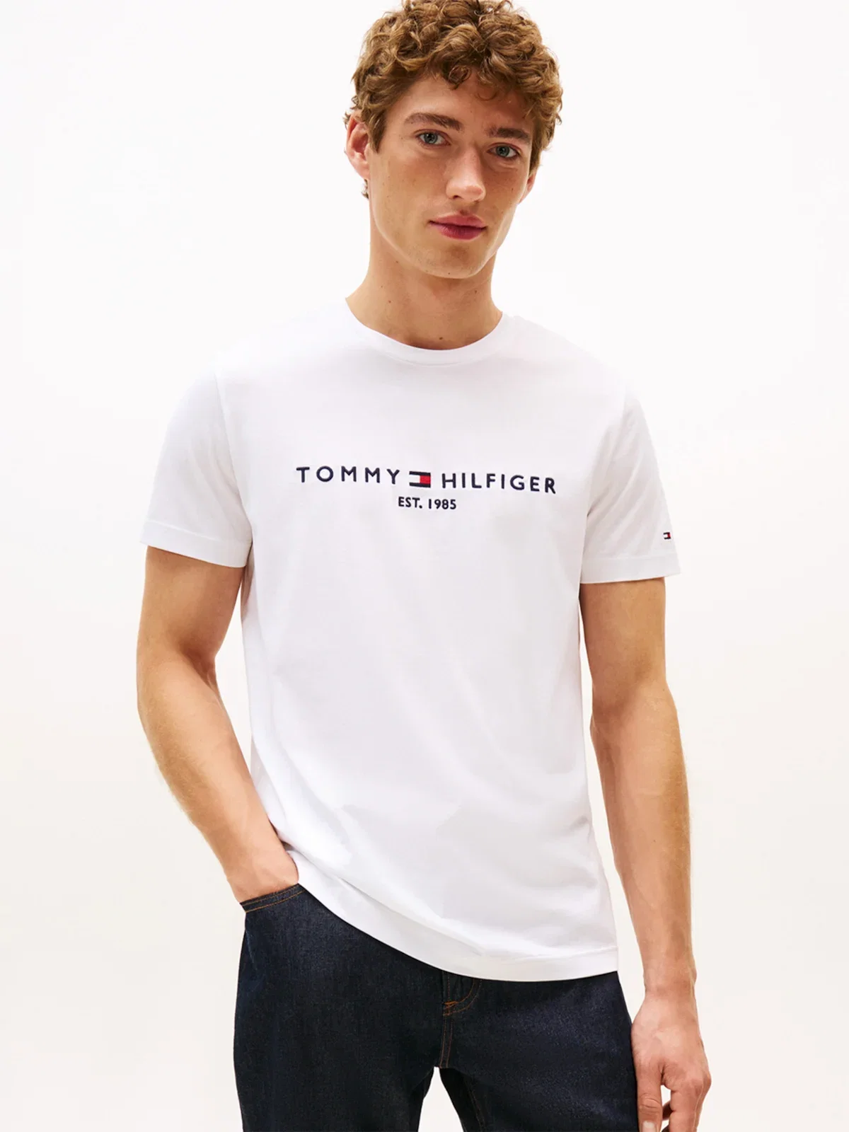 Camiseta TOMMY HILFIGER com Logo