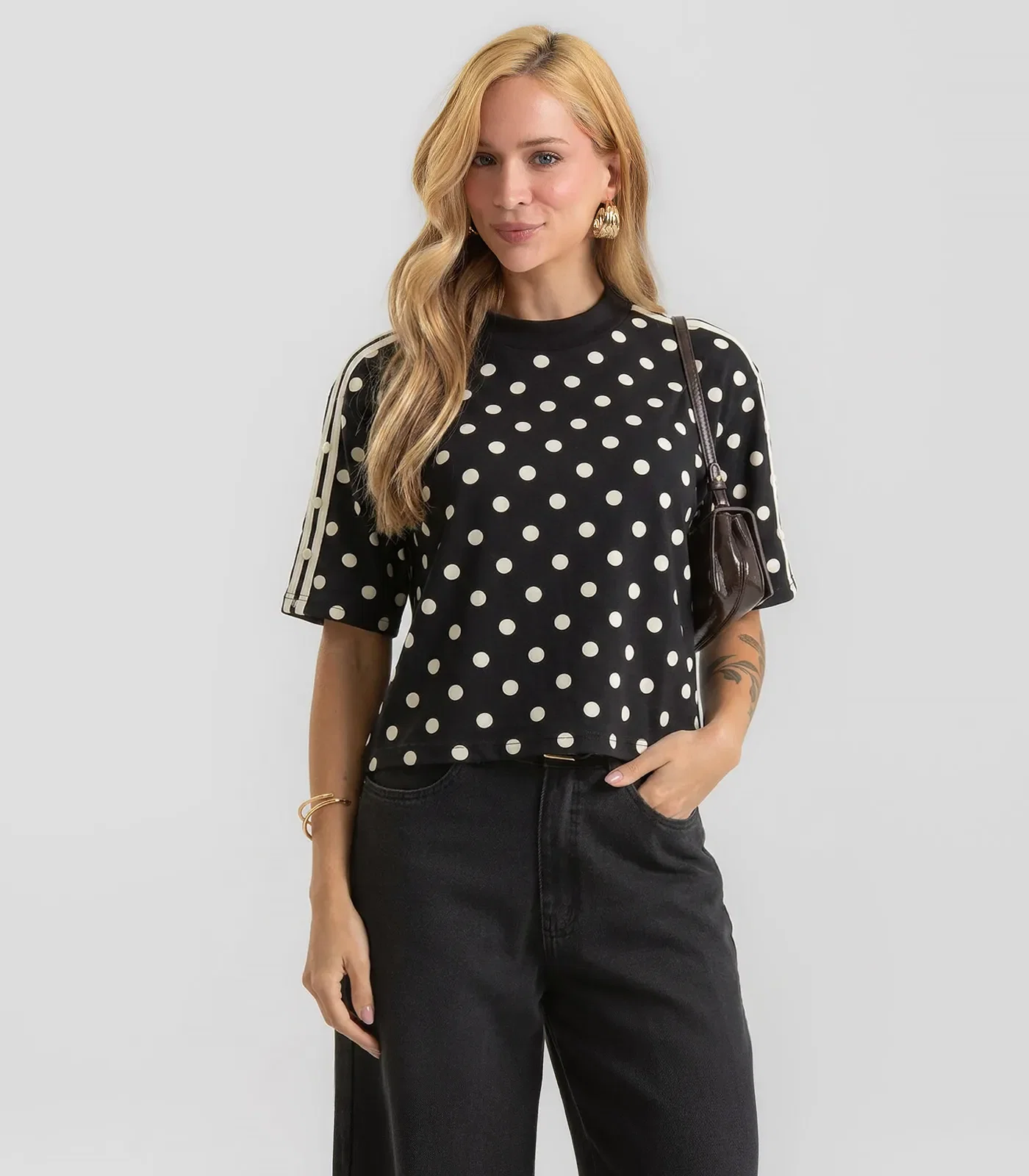 Blusa Feminina com Estampa em Poá Dianna Preto — imagem 1