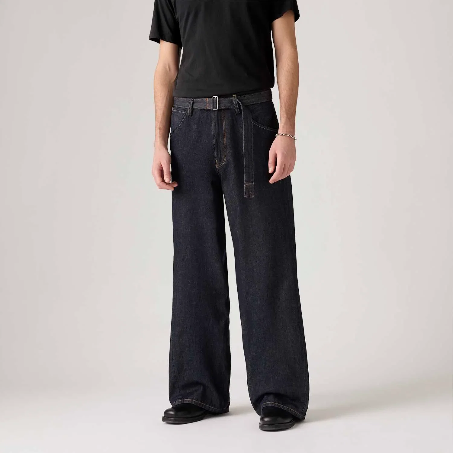 Calça Jeans Levi's® Twisted Baggy Lavagem Escura — imagem 1