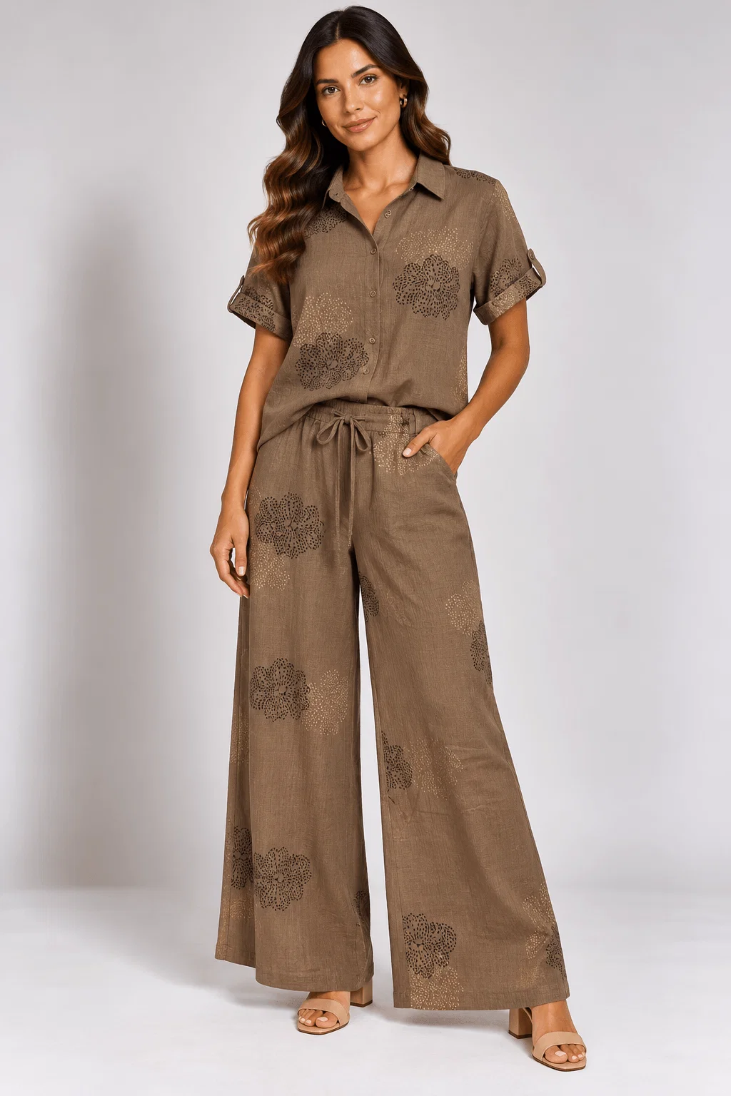 Calça Reta Estampada Floral - Marrom — imagem 1