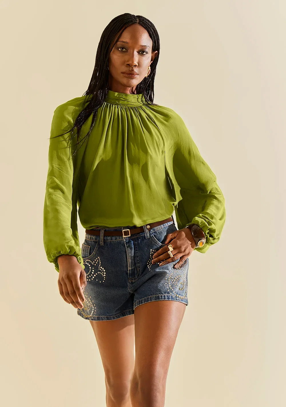 Blusa Morena Rosa Solta Gola Alta Manga Longa Padrão Verde — imagem 1