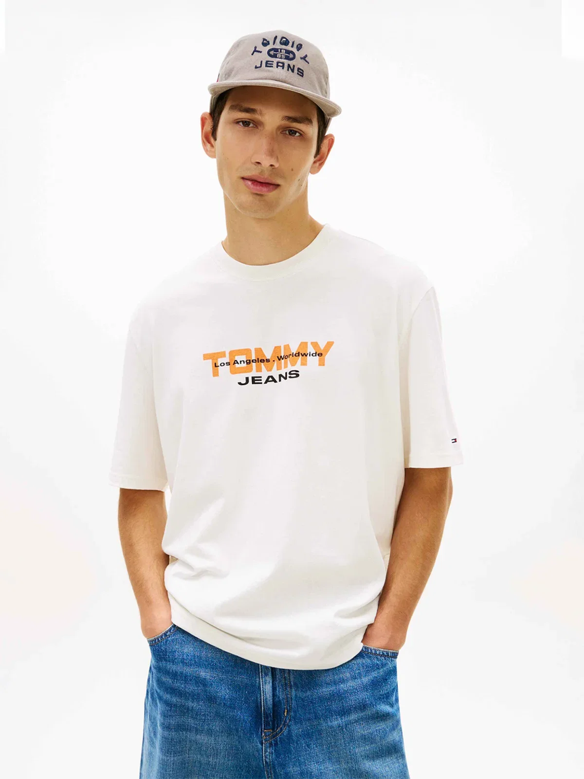Camiseta Anos 90 Color Block Manga Curta — imagem 1