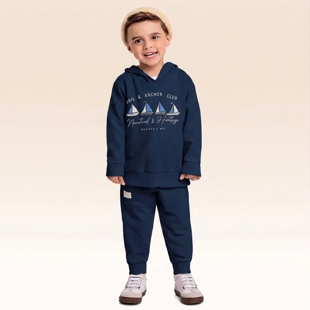Conjunto blusão com capuz e calça
