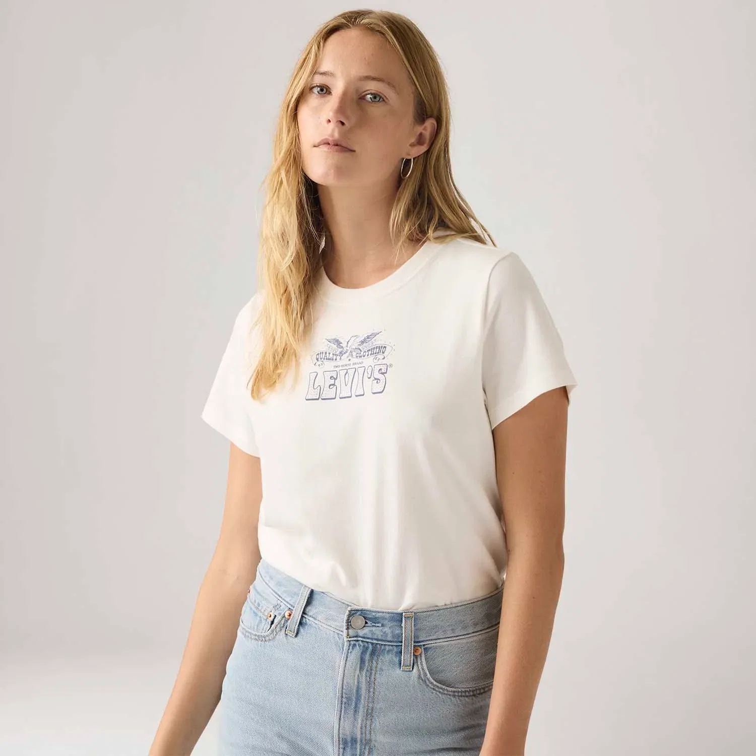 Camiseta Levi's® Graphic Favorite Manga Curta Off White — imagem 1