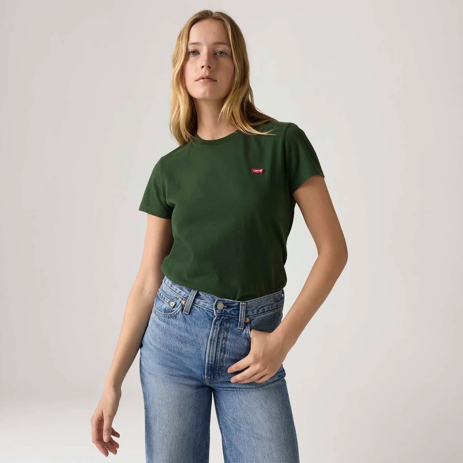 Camiseta Levi's® Perfect Tee Verde Manga Curta — imagem 1