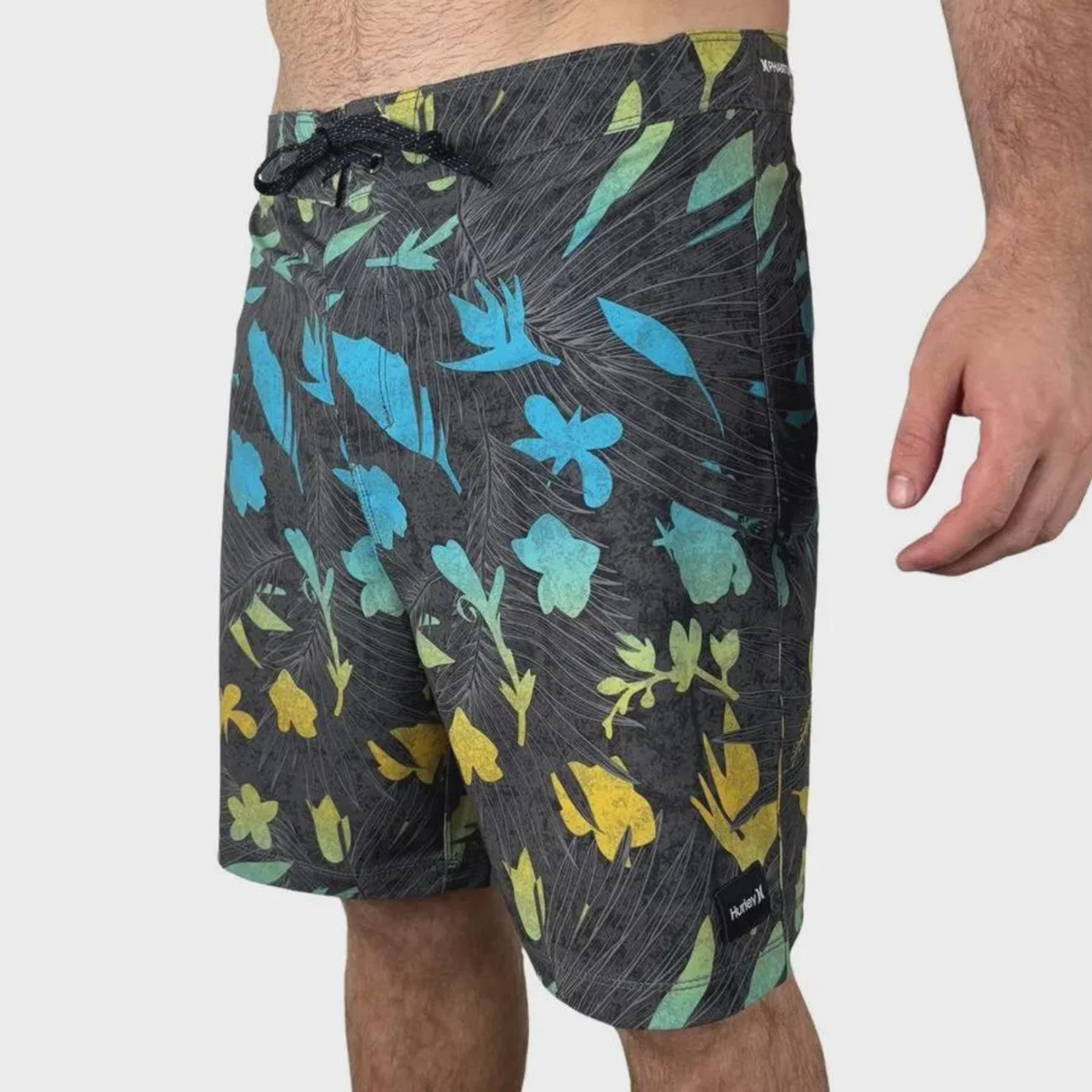 Bermuda Hurley Phantom Classic Flowers 18' - Masculina — imagem 1