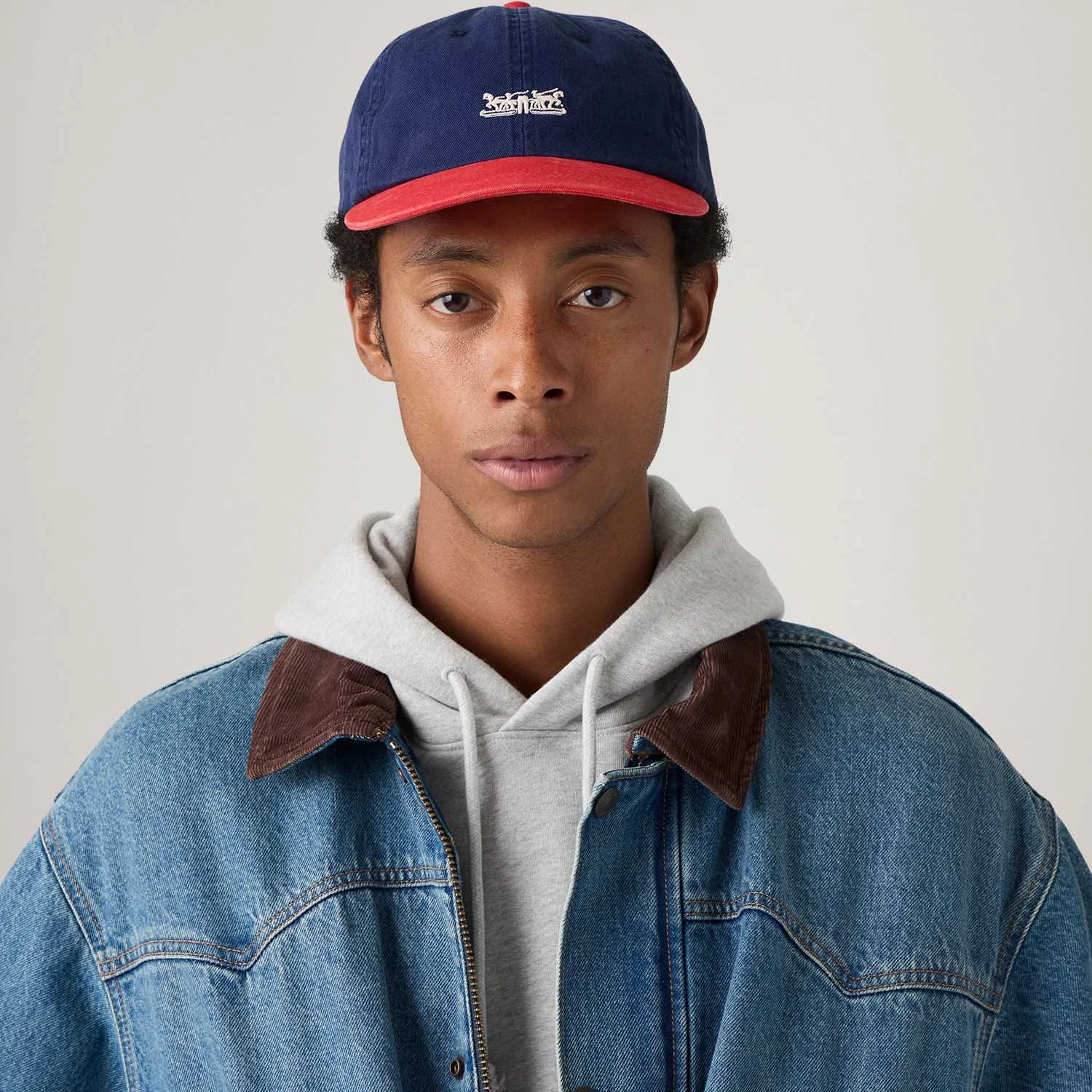 Boné Levi's® Rockridge Dad Azul Marinho
