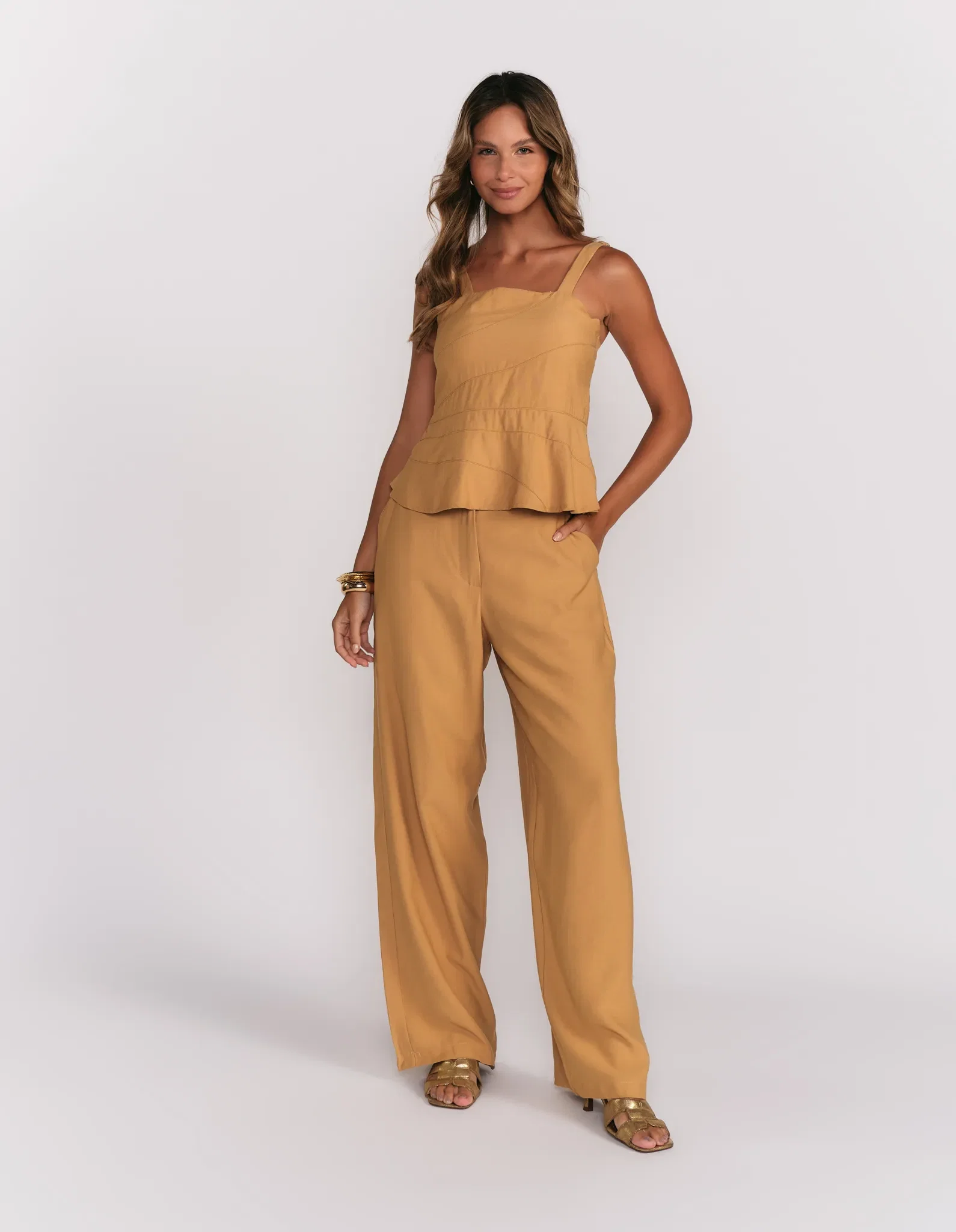 Blusa Peplum Pespontos - Bege