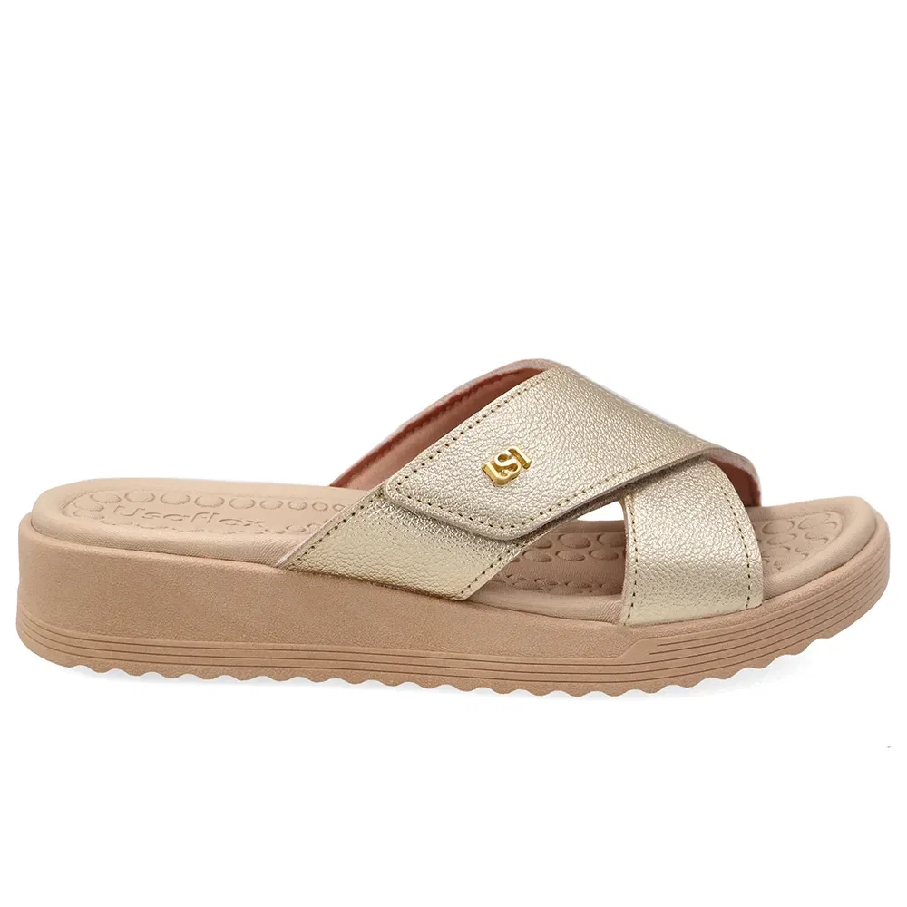 Tamanco Em Couro Dourado Com Fecho-Flex