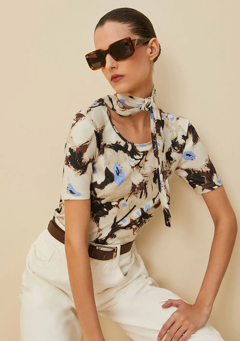 T-Shirt Morena Rosa Decote Redondo Estampada Azul — imagem 1