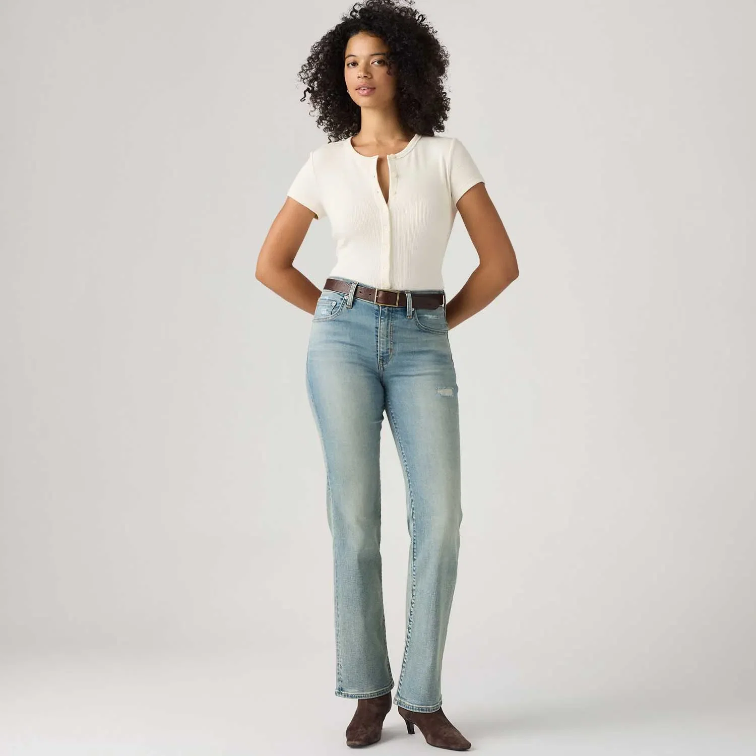 Calça Jeans Levi's® 723® High Rise Straight Lavagem Clara — imagem 1